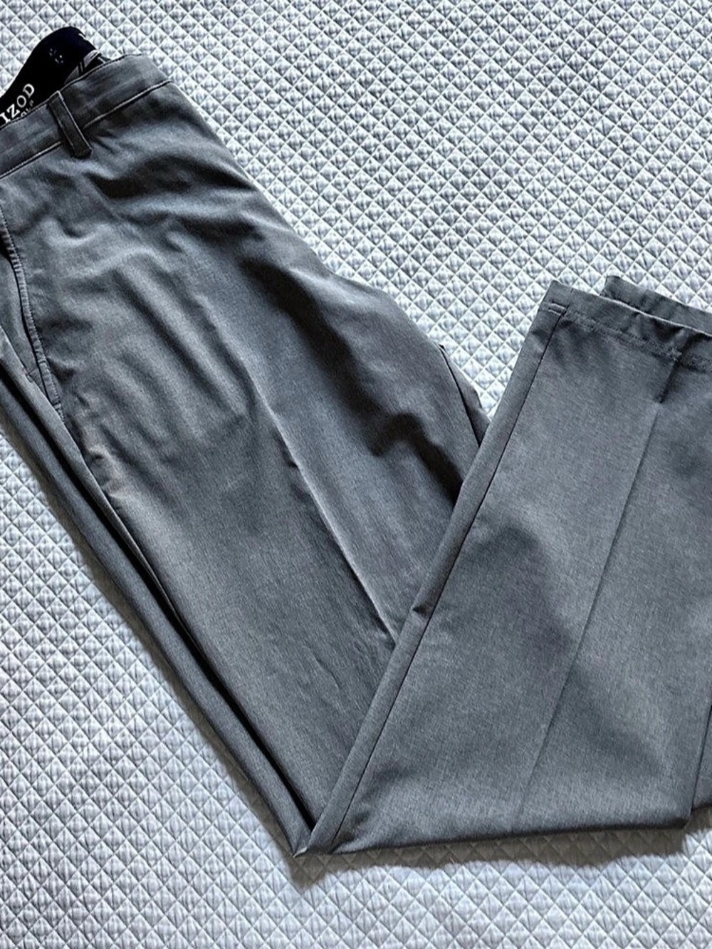 IZOD Golf Performance Stretch Flat-Front Pants Men's Gray Waist 36 - Picture 3 of 6